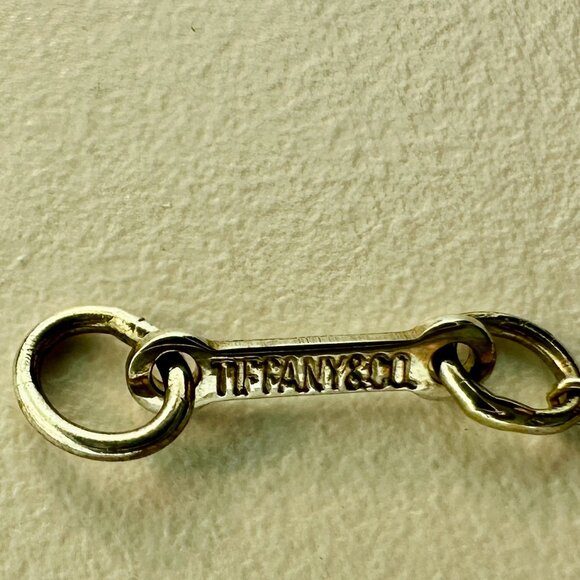 Authentic Tiffany & Co. Paloma Picasso Heart Motif Necklace - Picture 4 of 11